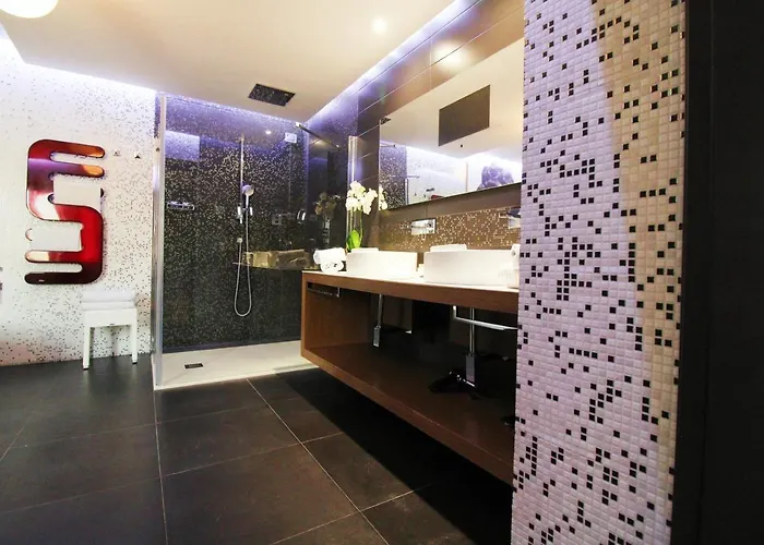 Diva Luxury Hotel 4*